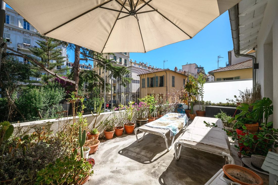Townhouse in Liberation, Nice, France 3 - 18199722