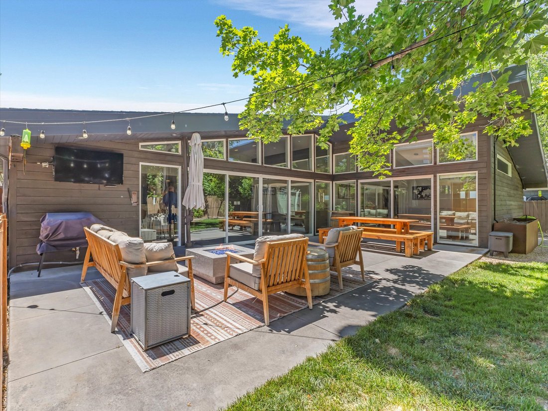 House in Holladay, Utah, United States 2 - 18199670