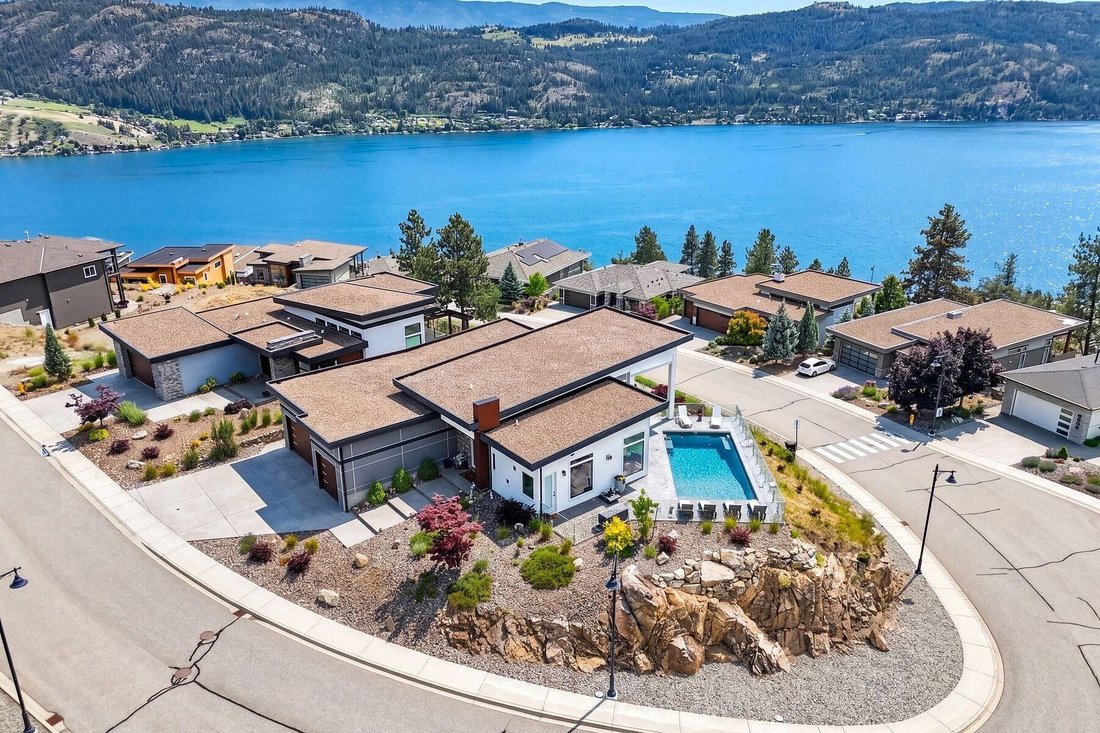 House in Vernon, British Columbia, Canada 2 - 18202545