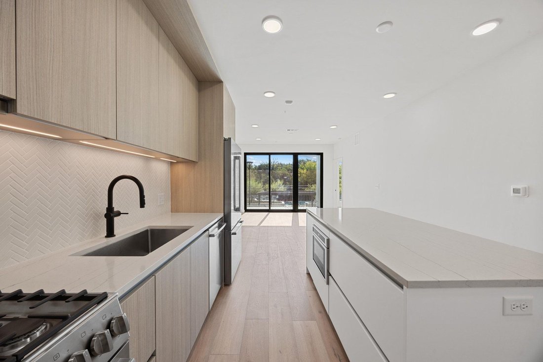 Condo in Austin, Texas, United States 3 - 18200252