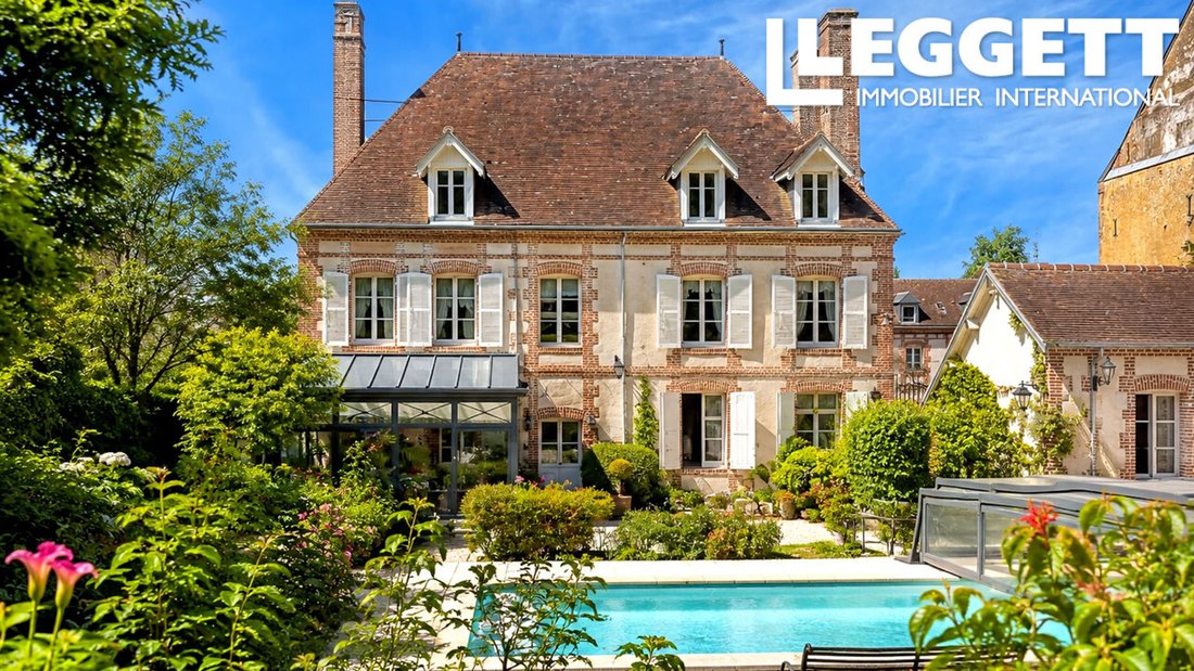 House in Centre Ville, L'Aigle, France 1 - 18153332