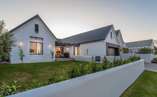 House in Lemoenkloof, Paarl, South Africa 1