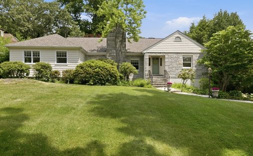 House in Belmont, Massachusetts, United States 1