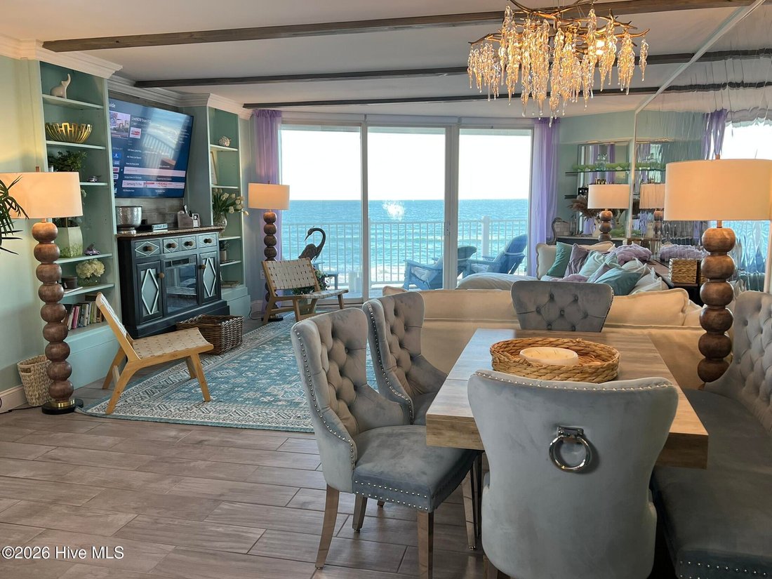 Condo in North Topsail Beach, North Carolina, United States 3 - 18095411
