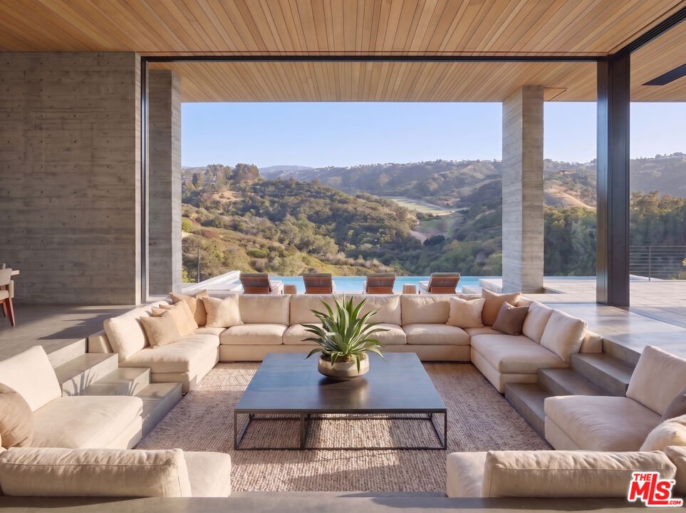 Land in Los Angeles, California, United States 3 - 18200886