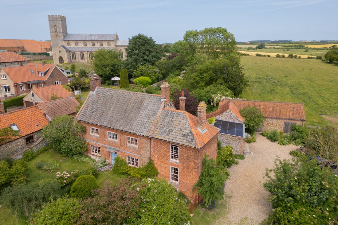 House in Wighton, England 1 - 16183302