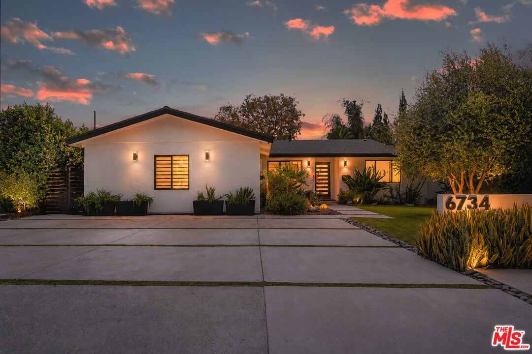 House in Los Angeles, California, United States 1 - 18200860