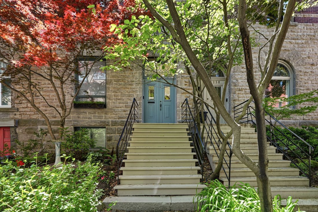 House in Westmount, Quebec, Canada 2 - 18205639