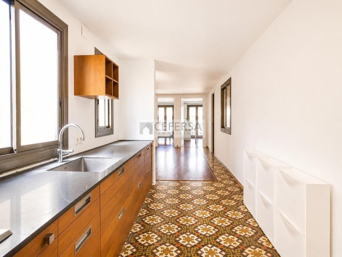 Apartment in Eixample, Barcelona, Spain 4 - 18201046