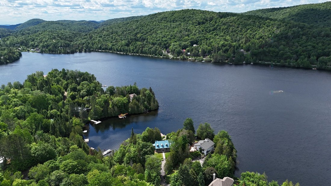 Casa a Saint-Adolphe-d'Howard, Québec, Canada 1 - 17766072