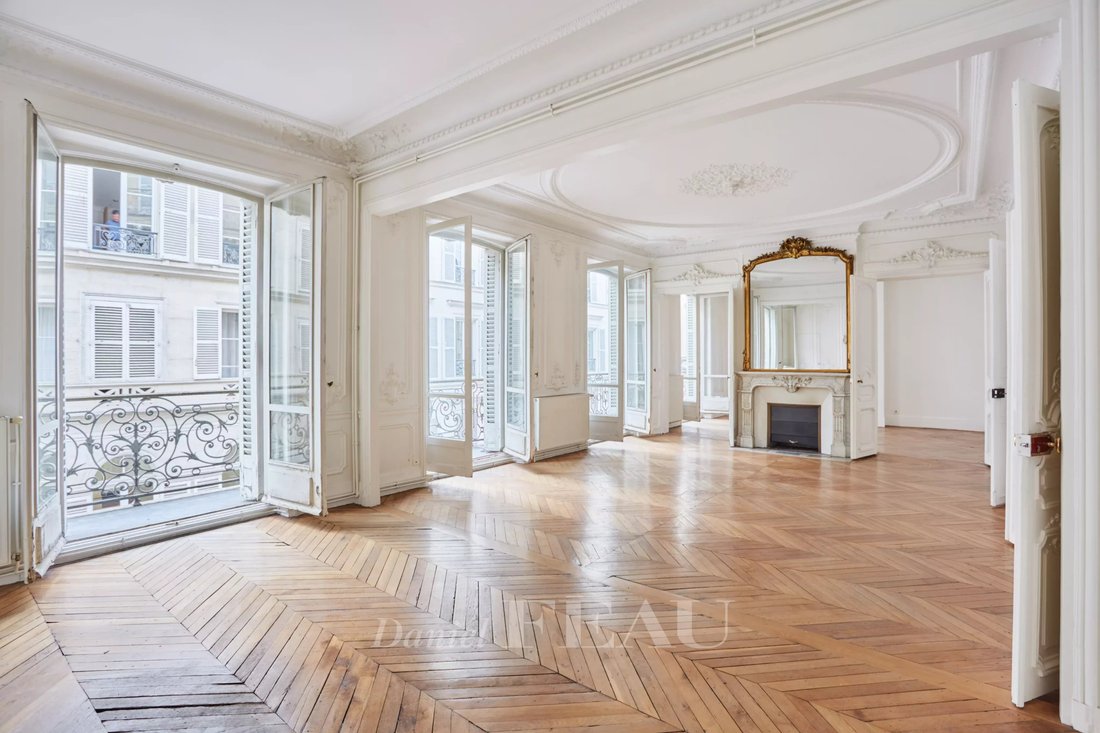 Apartment in Elysées-Madeleine, Paris 8e Arrondissement, Paris 3 - 18201235