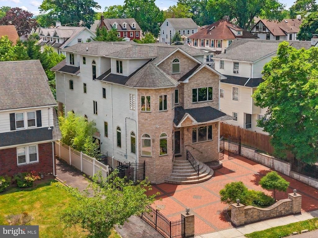 House in Elizabeth, New Jersey, United States 3 - 18200031