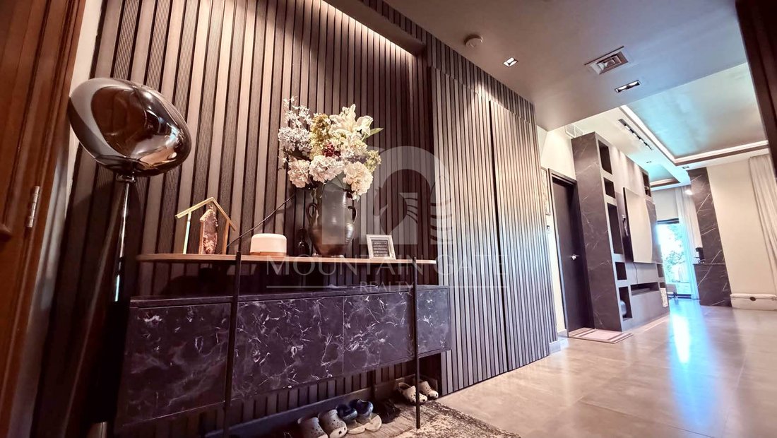 Villa in Warsan, Dubai, United Arab Emirates 4 - 18201408