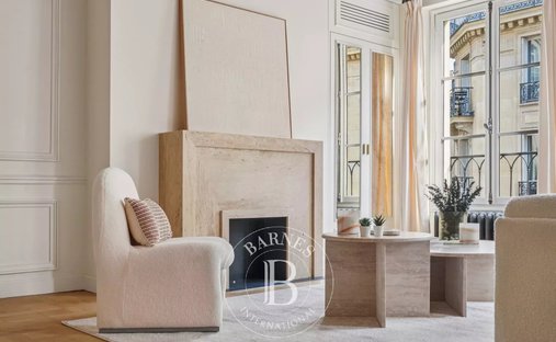Apartment in Saint Thomas d'Aquin, Paris 7e Arrondissement, Paris 1