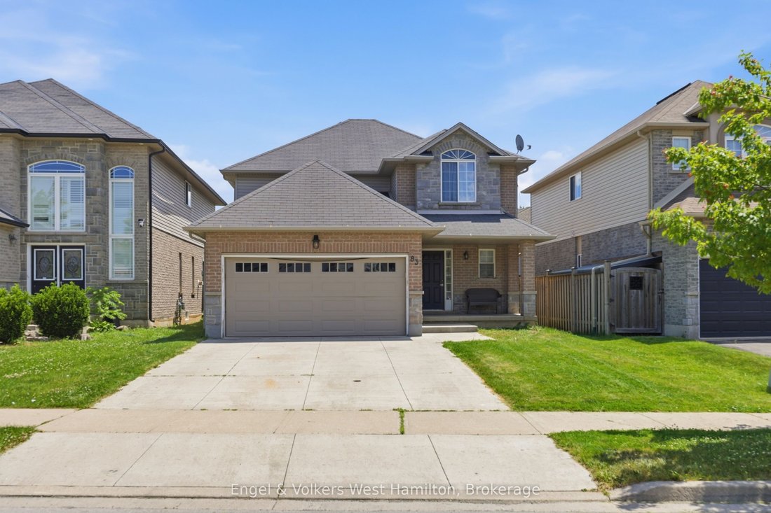 House in Hamilton, Ontario, Canada 1 - 18205596