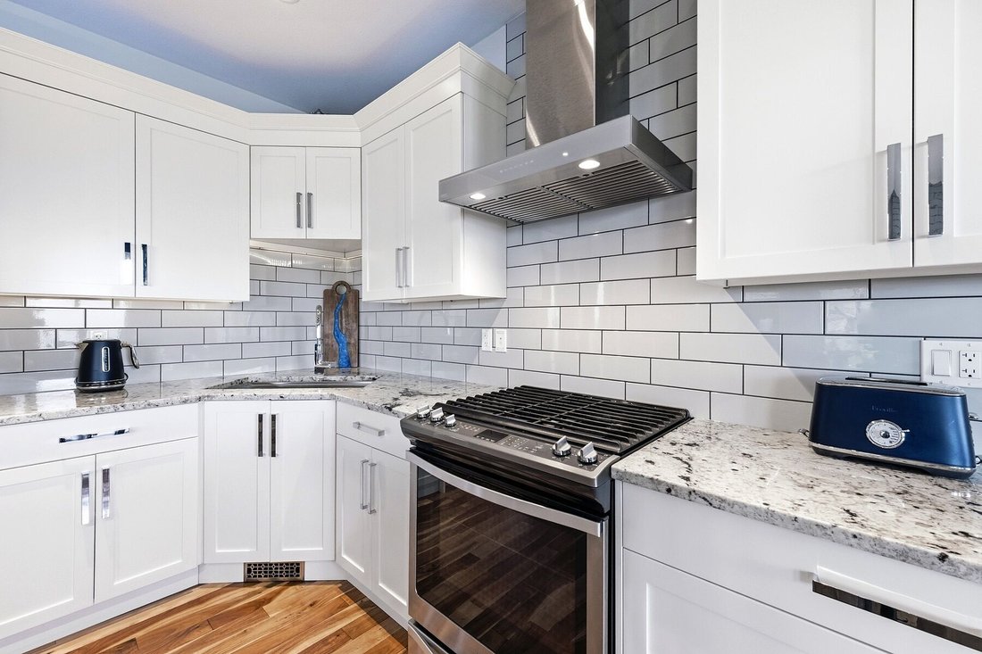 House in Vernon, British Columbia, Canada 5 - 18202552