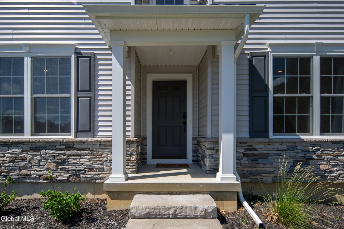 House in Crescent, New York, United States 2 - 18204020