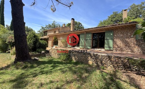 Country House in Domazan, Occitania, France 1