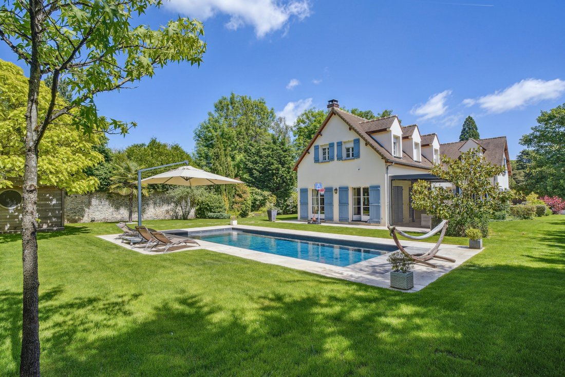 Maison à Montfort-l'Amaury, Île-de-France, France 2 - 18205380