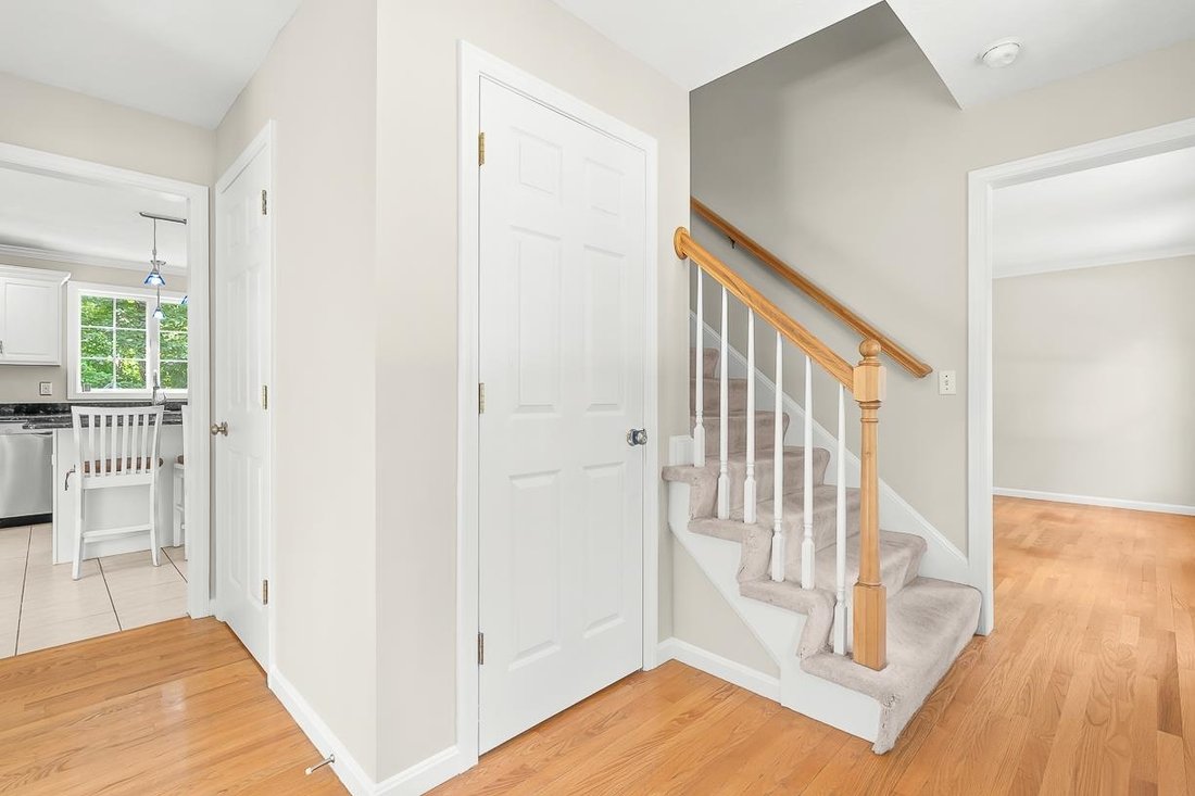 House in Pelham, New Hampshire, United States 3 - 18203958