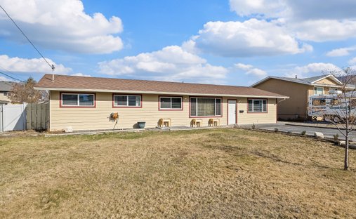 House in Kelowna, British Columbia, Canada 1
