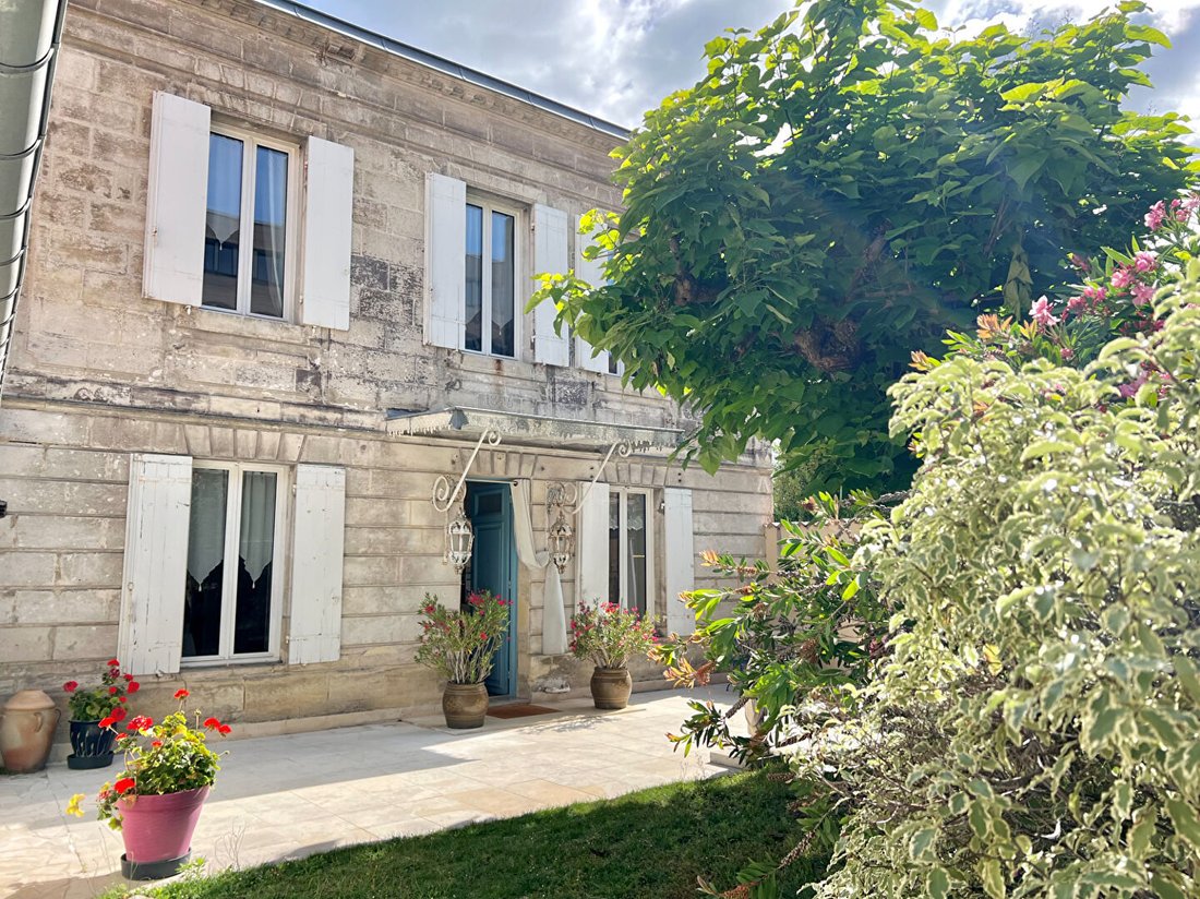Villa in Libourne, Nouvelle-Aquitaine, France 1 - 18204116