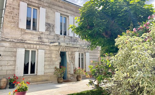Villa in Libourne, Nouvelle-Aquitaine, France 1