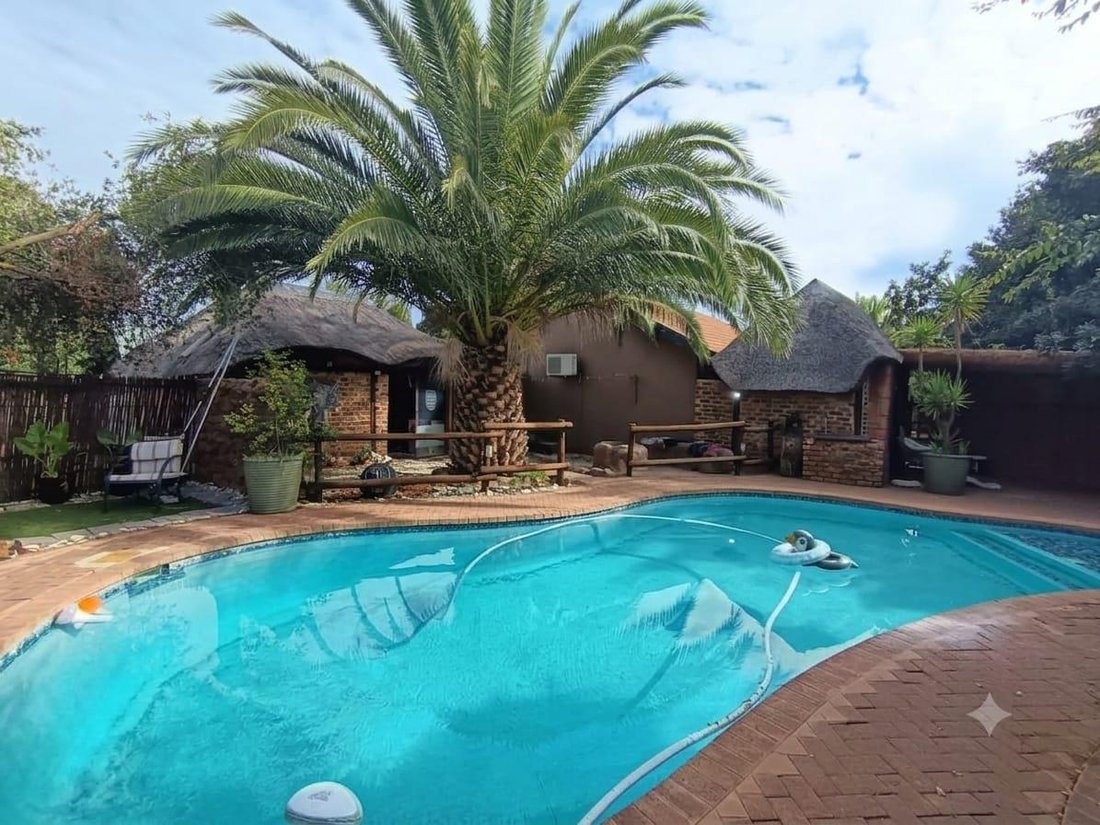 House in Heuwelsig, Free State, South Africa 1 - 18201038