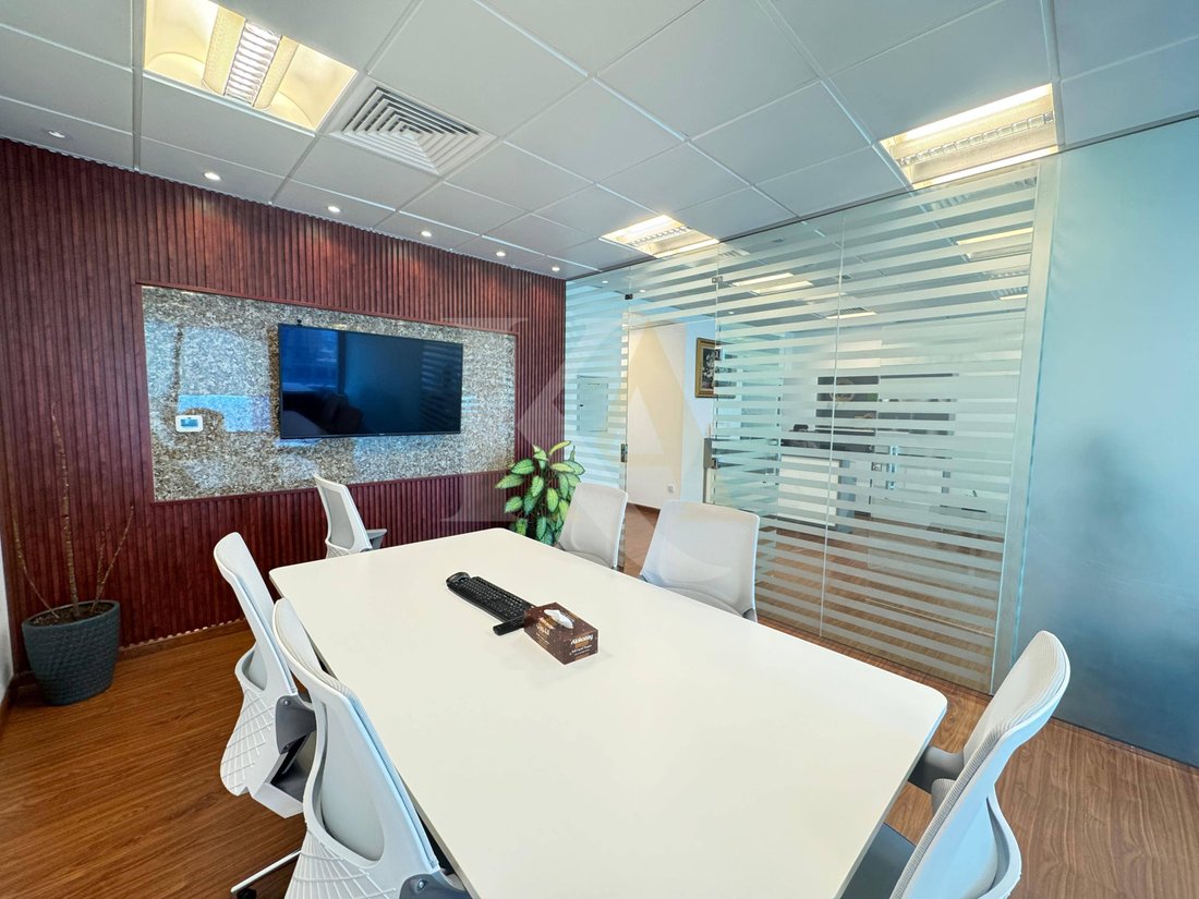 Business Bay, Dubai, United Arab Emirates 2 - 17218874