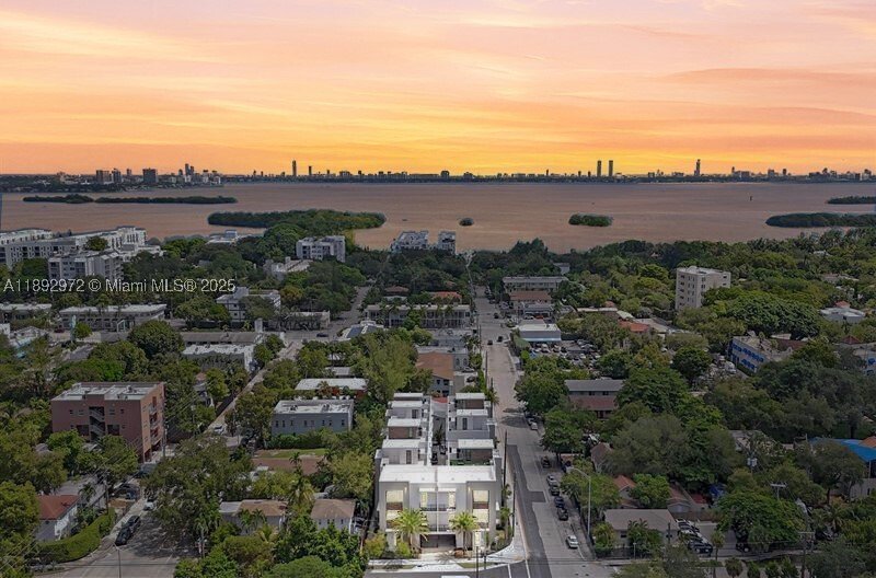 Townhouse in Miami, Florida, United States 5 - 16488567