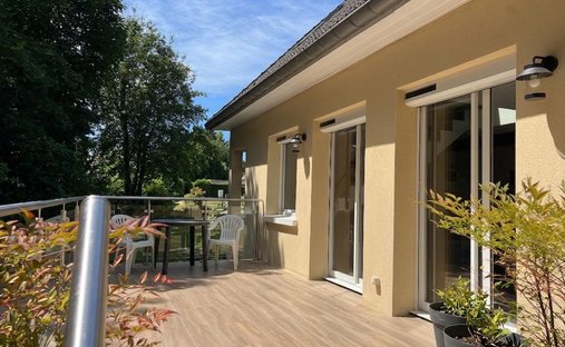 House in Ouest, Lamorlaye, France 1