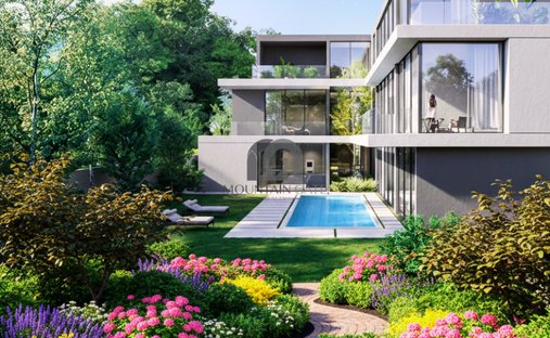 Villa in Al Ruwaidat Suburb, Sharjah Emirate, United Arab Emirates 1