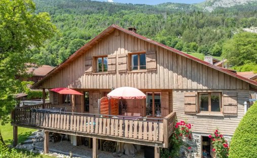 Chalet in Sud, Thones, France 1