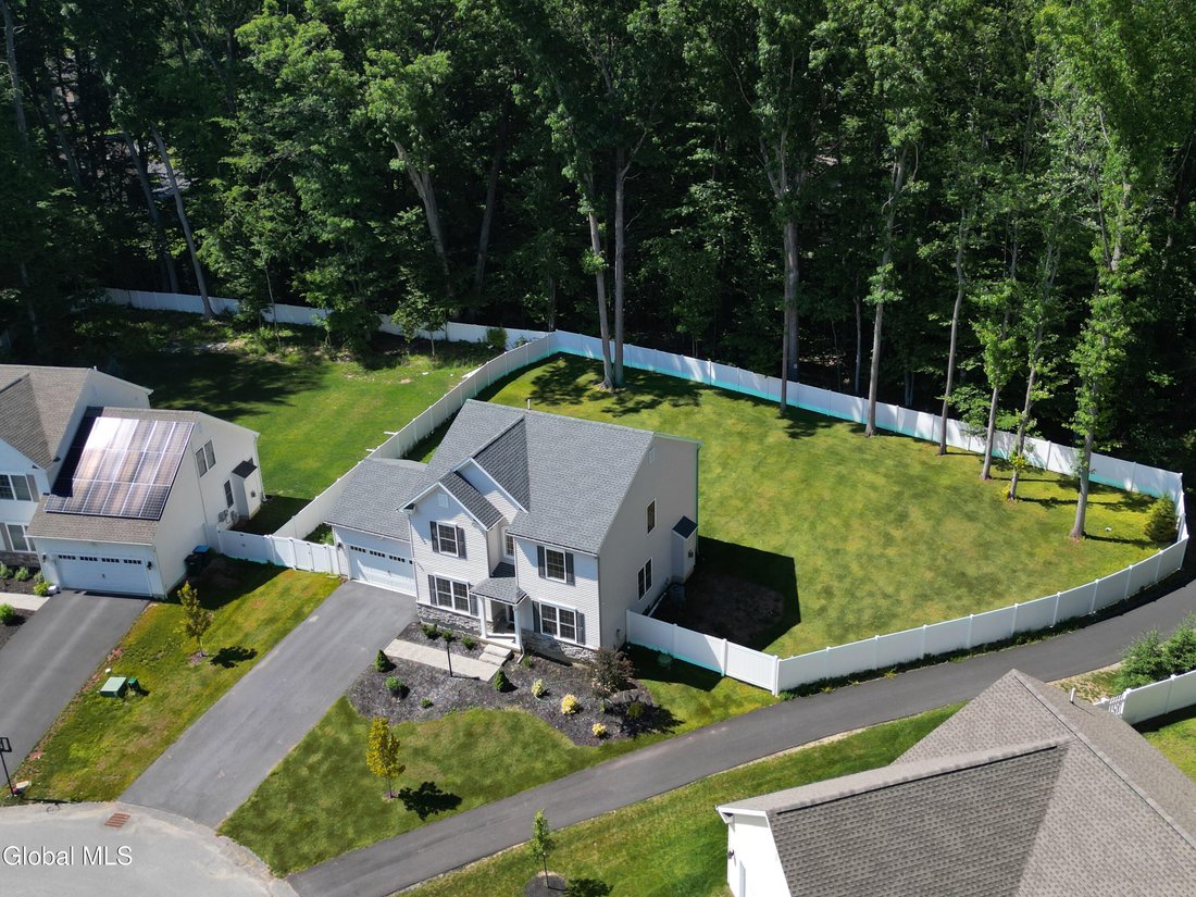 House in Crescent, New York, United States 5 - 18204020
