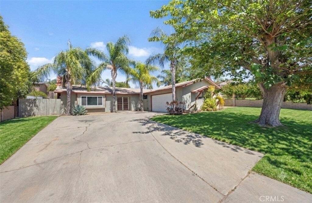 House in Riverside, California, United States 1 - 18147162