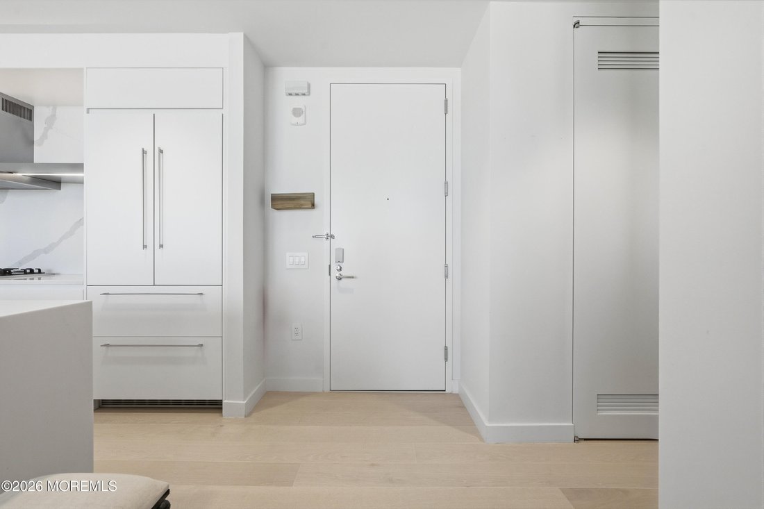Condo in Asbury Park, New Jersey, United States 4 - 18204872