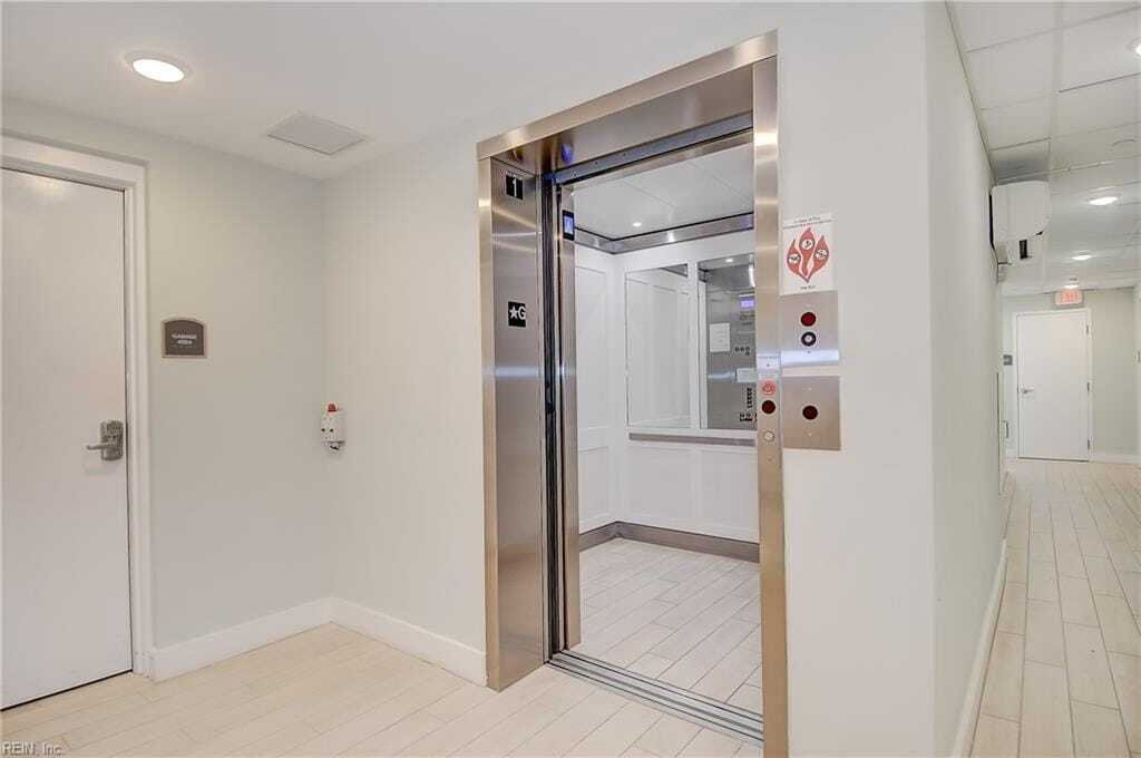 Condo in Virginia Beach, Virginia, United States 5 - 18200937