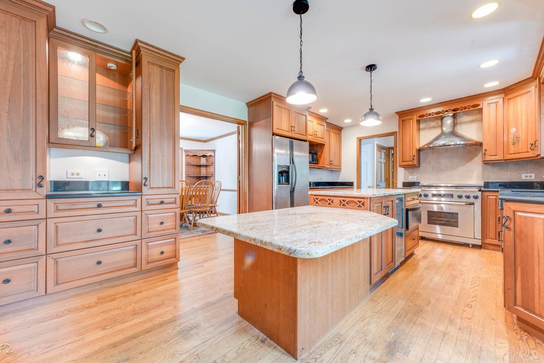 House in Bolingbrook, Illinois, United States 4 - 18205054