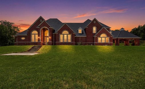 House in Springtown, Texas, United States 1