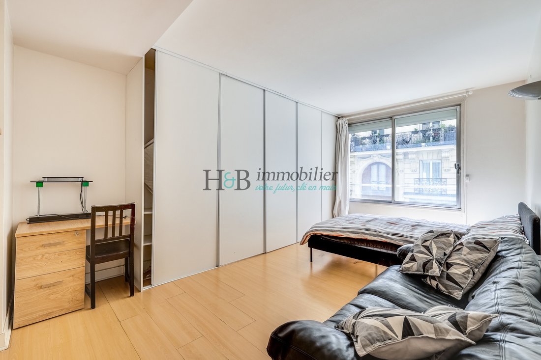 Apartment in Pereire-Malesherbes, Paris 17e Arrondissement, Paris 5 - 18200745