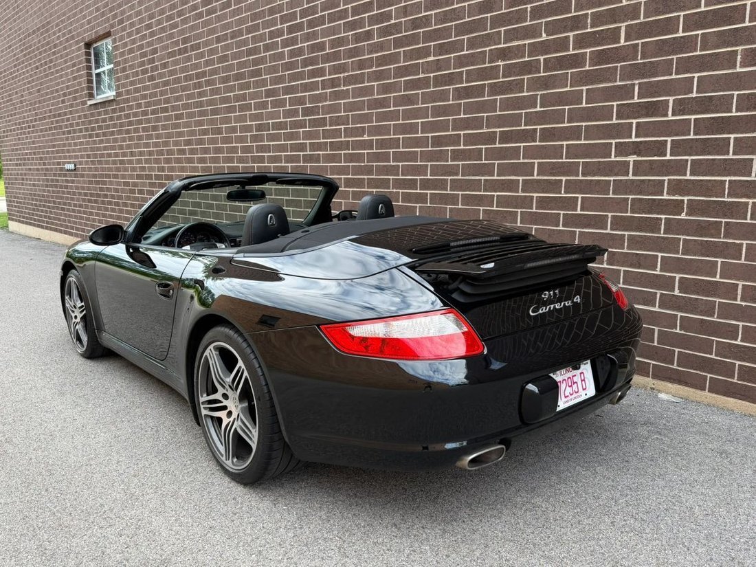 Cabriolet in Roselle, IL, United States 5 - 18206259