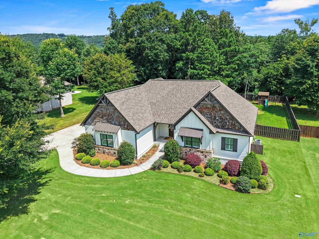 House in Guntersville, Alabama, United States 1 - 17909217