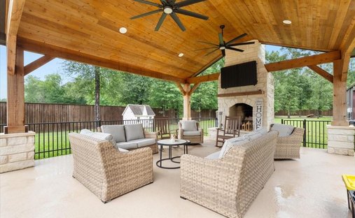 House in Splendora, Texas, United States 1