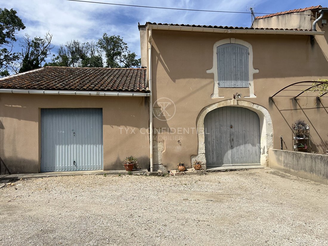 Villa in Eyragues, Provence-Alpes-Côte d'Azur, France 4 - 18205954