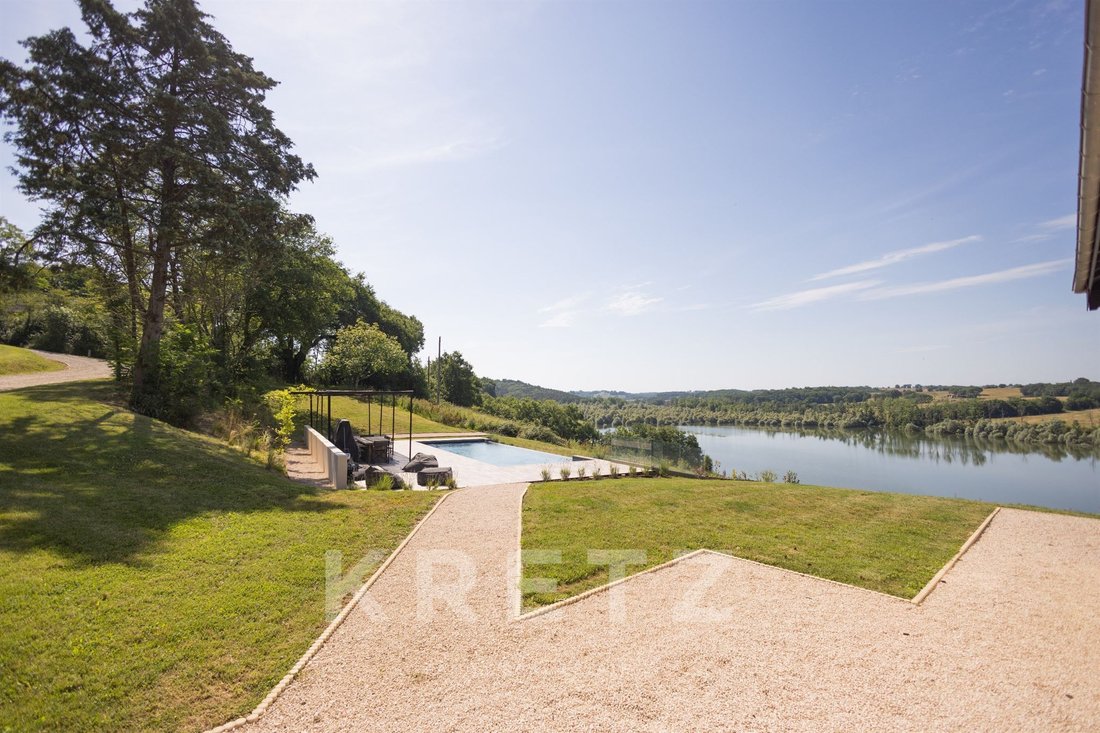 Estate in Lupiac, Occitania, France 1 - 18205696