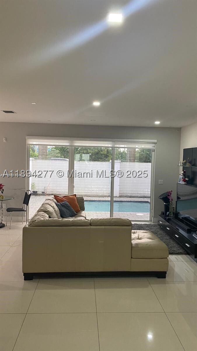 House in Doral, Florida, United States 4 - 16639644