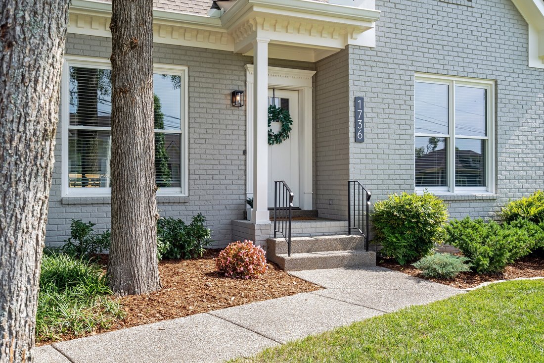 Co Op in Forest Hills, Tennessee, United States 1 - 18162387