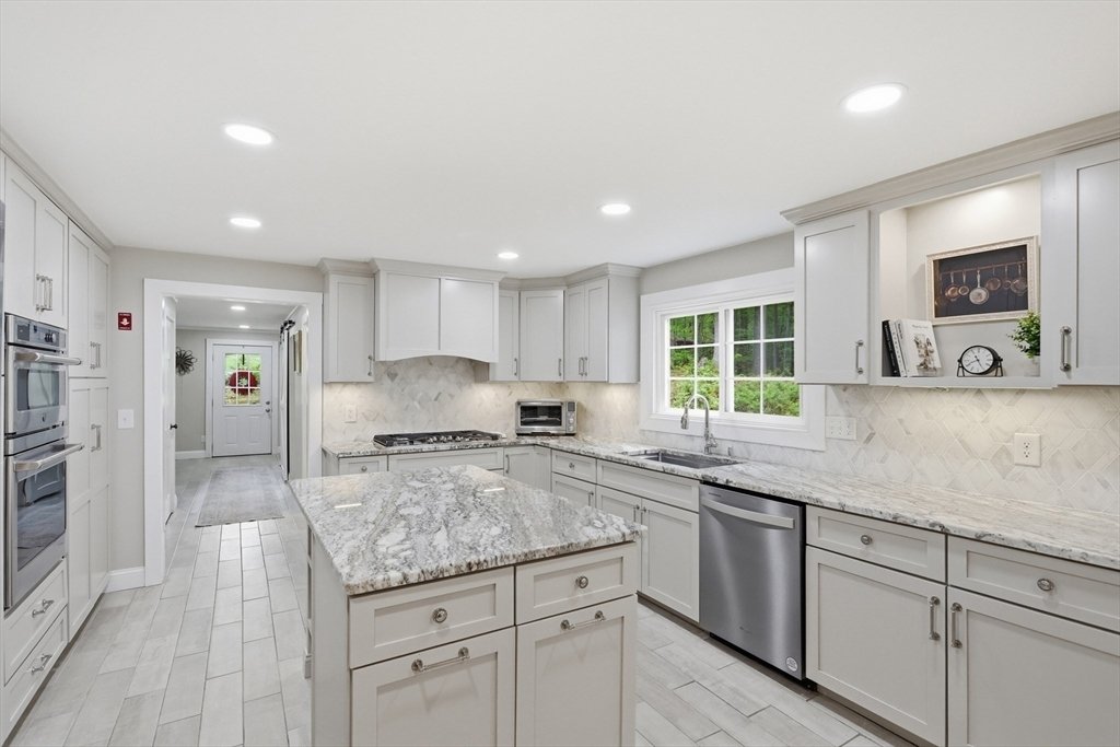 House in Bolton, Massachusetts, United States 4 - 18204080
