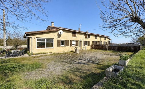 House in Arrondissement of Toulouse, Occitania, France 1