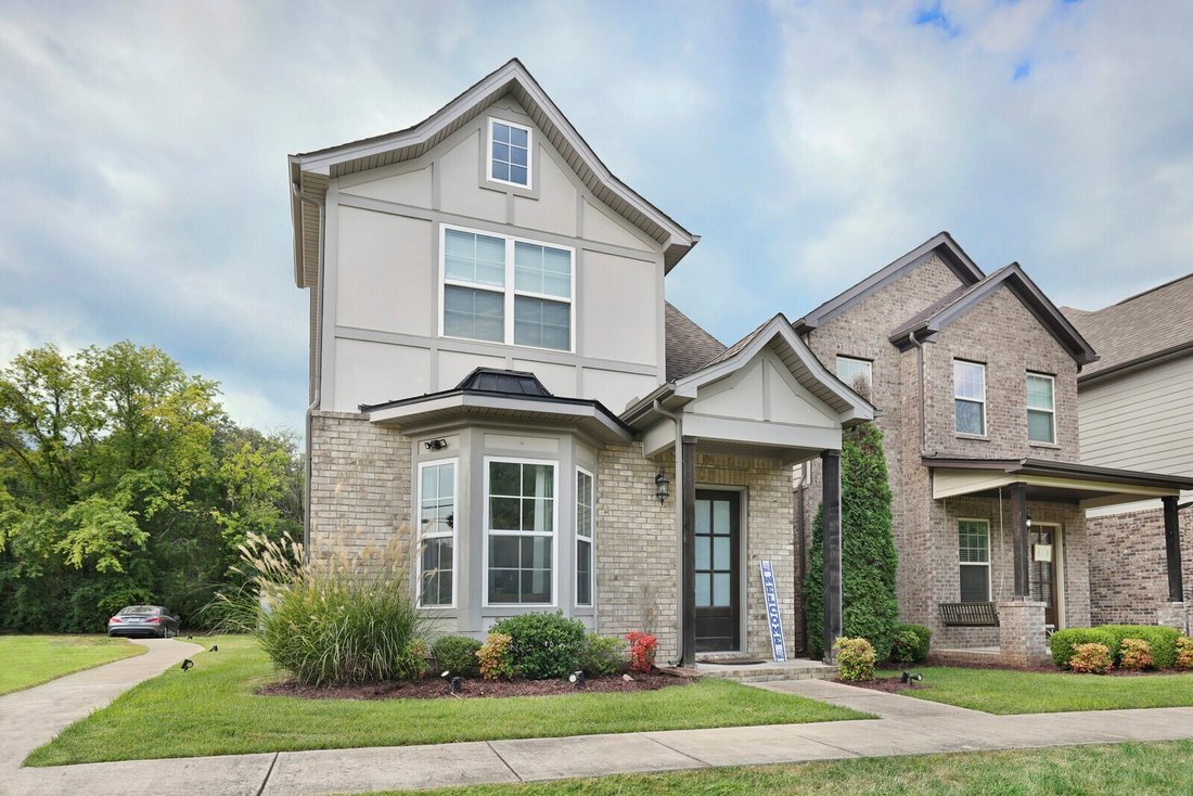 Co Op in Nashville, Tennessee, United States 3 - 18204946